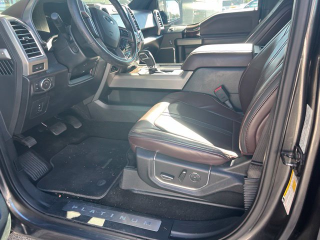 Used 2015 Ford F150 Platinum w/ Equipment Group 701A Luxury RWD image 11
