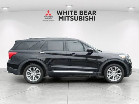 Used 2023 Ford Explorer Limited AWD/4WD image 6