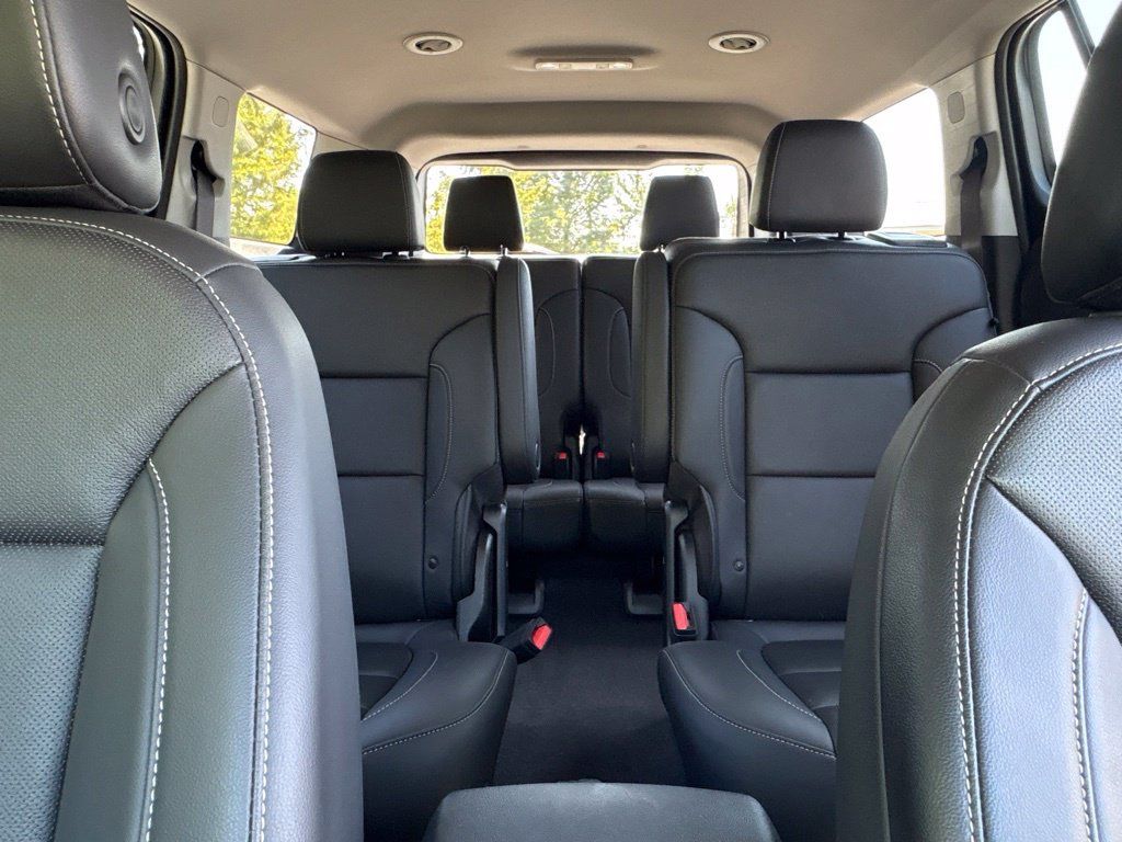Used 2023 GMC Acadia SLT w/ Elevation Edition FWD image 35