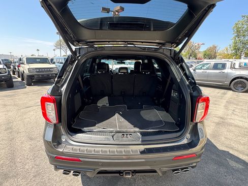 Used 2020 Ford Explorer ST w/ ST Street Pack image 22