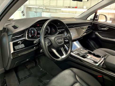 Used 2022 Audi Q7 3.0T Premium w/ Convenience Package AWD/4WD image 11