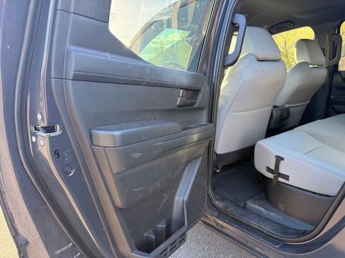 Certified 2025 Toyota Tacoma SR5 image 16