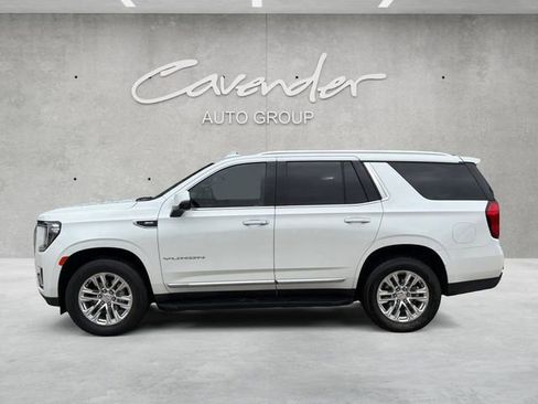 Used 2023 GMC Yukon SLT w/ SLT Luxury Package RWD image 13