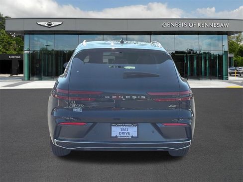 Used 2026 Genesis GV70 2.5T image 6