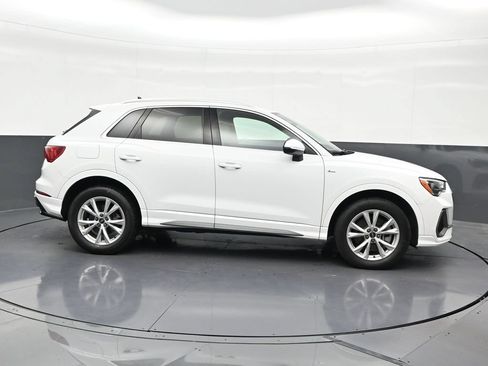 Used 2021 Audi Q3 2.0T Premium w/ Convenience Package AWD/4WD image 7