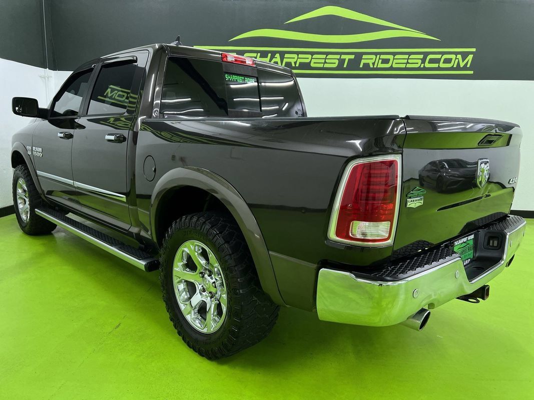 Used 2017 RAM 1500 Laramie w/ Convenience Group AWD/4WD image 7
