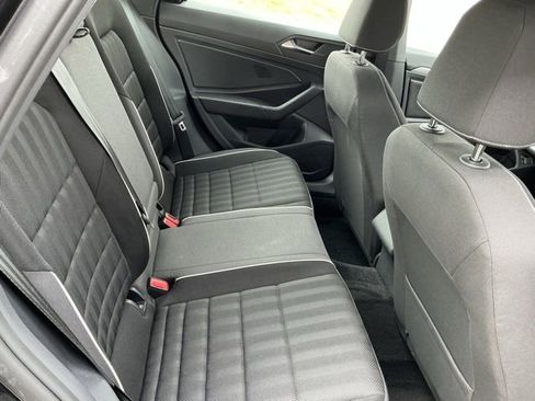 Used 2024 Volkswagen Jetta Sport image 16