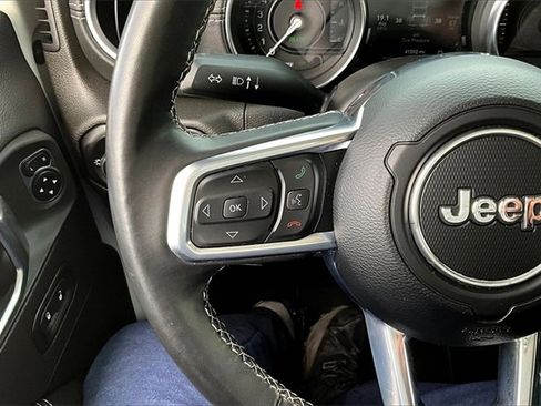 Used 2021 Jeep Wrangler Unlimited Sahara image 18