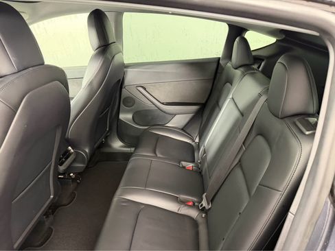 Used 2021 Tesla Model Y Performance image 13