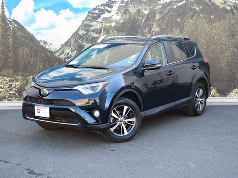 Used 2017 Toyota RAV4 XLE w/ Carpet Mat Package image 6