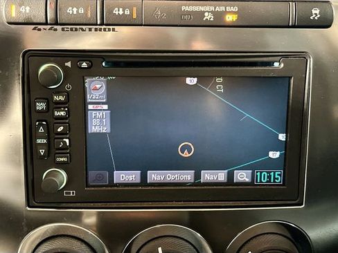 Used 2010 HUMMER H3T Alpha image 14