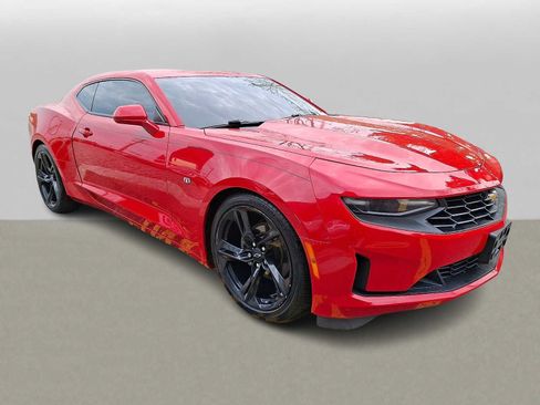 Used 2021 Chevrolet Camaro LT RWD image 3