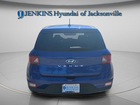 New 2026 Hyundai Venue SE image 4