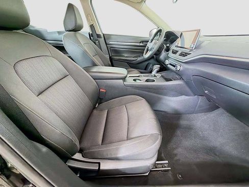 Used 2022 Nissan Altima 2.5 SV FWD image 20