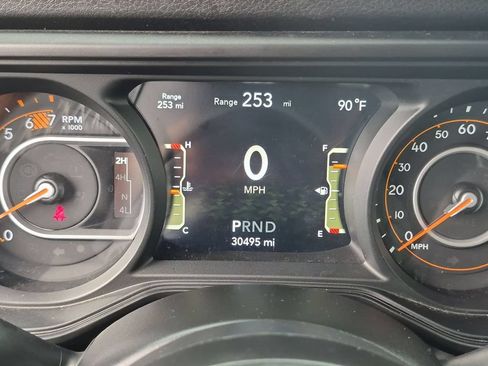 Used 2025 Jeep Wrangler Unlimited Sport AWD/4WD image 16