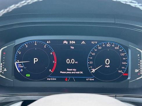 Certified 2023 Volkswagen Taos SEL AWD/4WD image 26