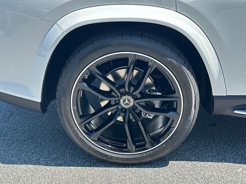 New 2026 Mercedes-Benz GLS 450 4MATIC image 19