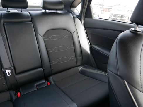 Used 2024 Kia Forte GT-Line image 14