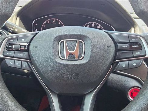 Used 2018 Honda Accord LX image 15