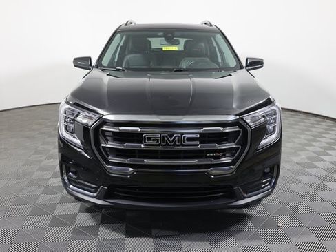 Used 2022 GMC Terrain AT4 w/ Infotainment Package II image 2