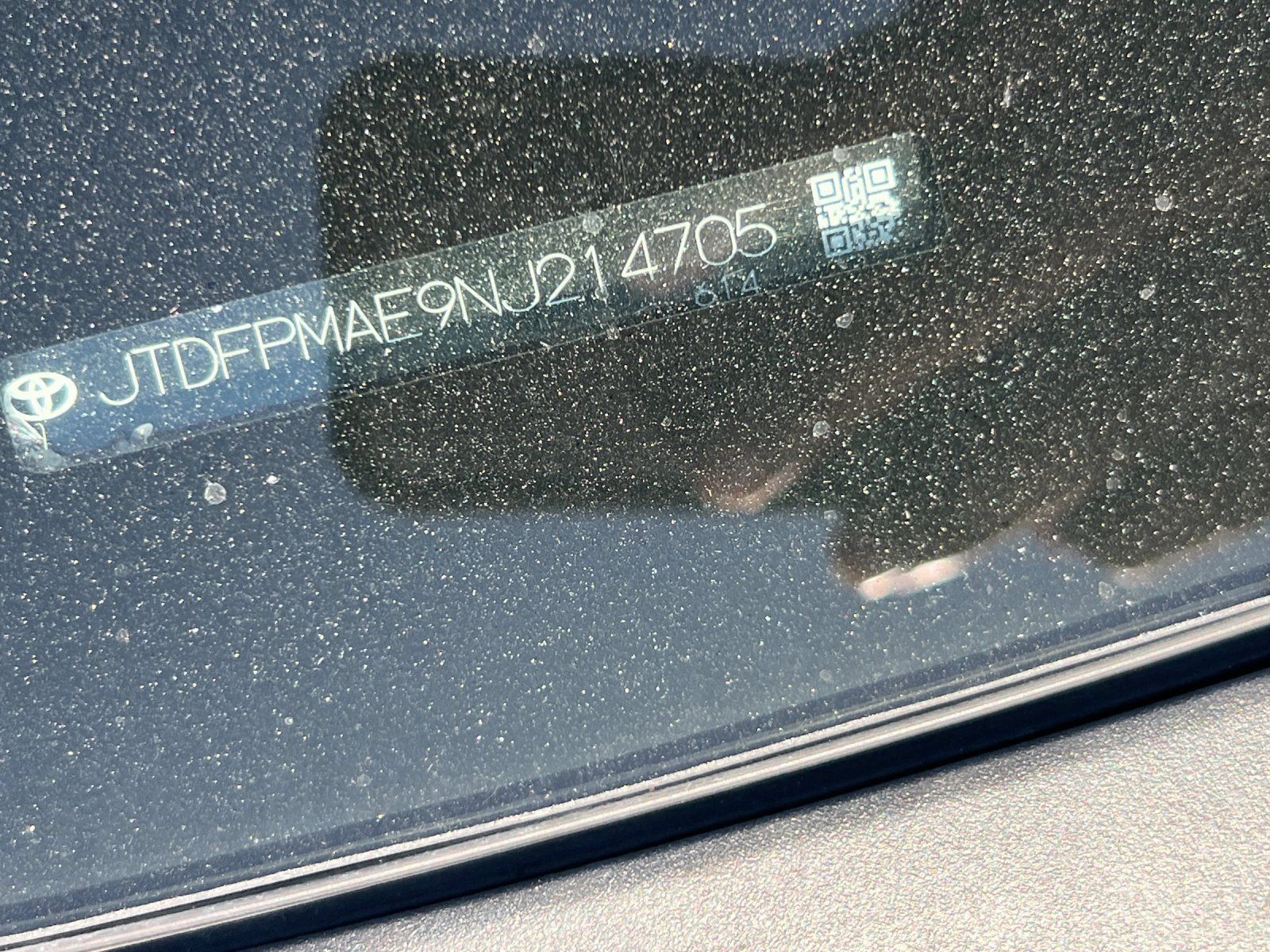 Used 2022 Toyota Corolla XLE FWD image 3