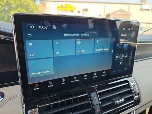 Used 2023 Lincoln Navigator Reserve AWD/4WD image 17