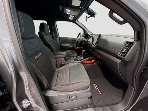 Used 2025 Nissan Frontier PRO-4X w/ Pro Convenience Package image 22