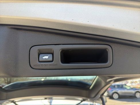Certified 2018 Honda CR-V Touring image 29