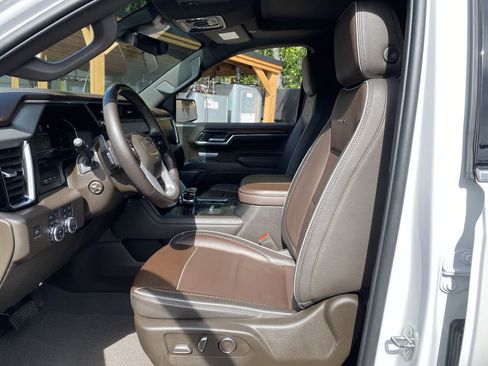 Used 2024 GMC Sierra 1500 Denali AWD/4WD image 13