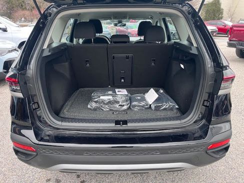 New 2026 Volkswagen Taos S image 14