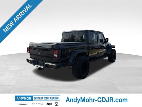 Used 2024 Jeep Gladiator Sport AWD/4WD image 7