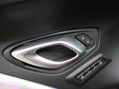 Used 2019 Chevrolet Camaro ZL1 RWD image 37