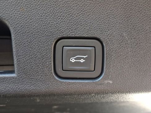 Used 2025 GMC Acadia Elevation image 33