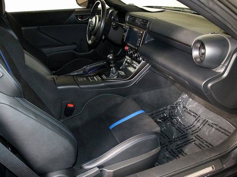 Used 2024 Subaru BRZ tS image 27