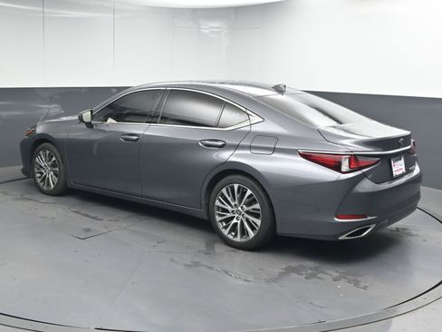 Used 2019 Lexus ES 350 Luxury w/ Accessory Package 2 image 6