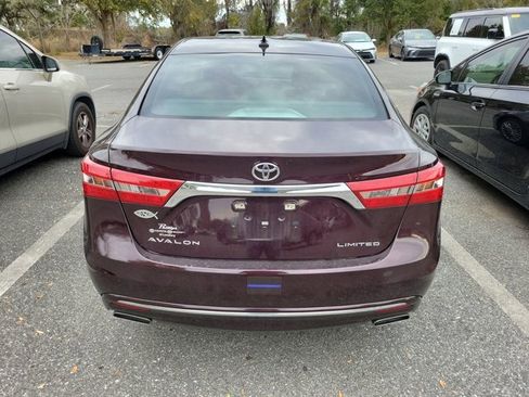 Used 2017 Toyota Avalon Limited image 5