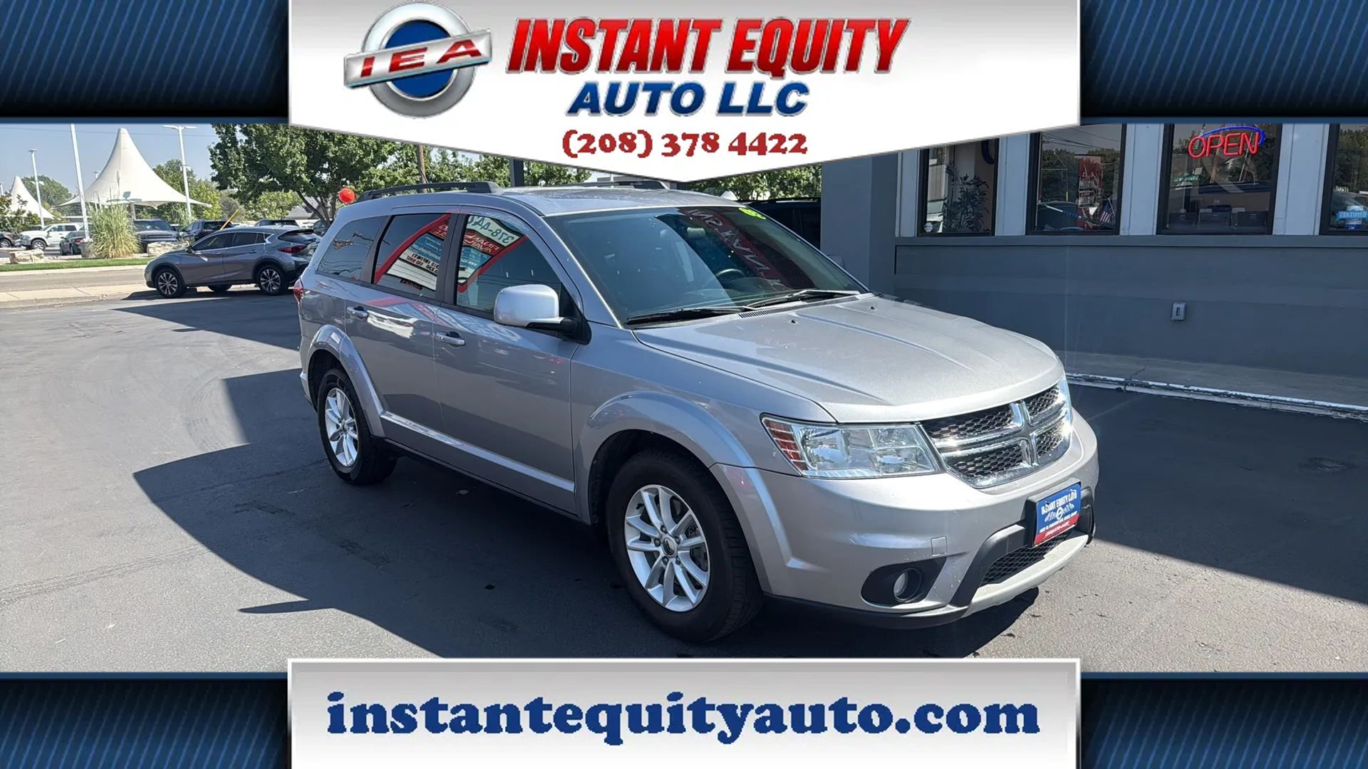 Used 2018 Dodge Journey SXT w/ Connectivity Group FWD image 1