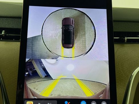 New 2025 Volvo EX90 Plus image 13