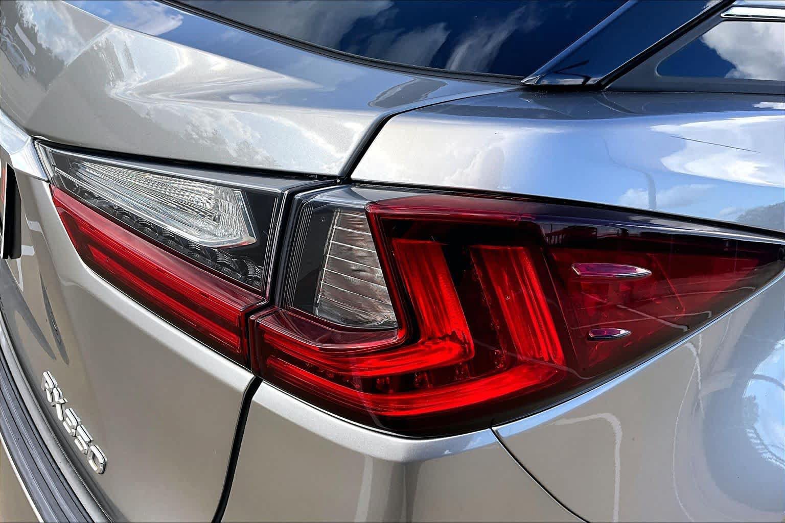 Used 2018 Lexus RX 350 FWD w/ Premium Package image 29