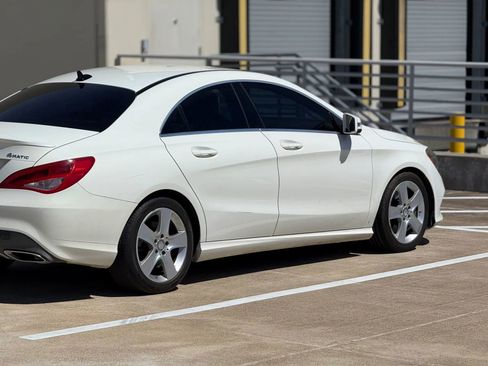 Used 2017 Mercedes-Benz CLA 250 4MATIC image 9