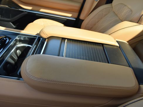 Used 2024 Jeep Grand Wagoneer L Series III w/ Rear Seat Video Group 1 AWD/4WD image 24