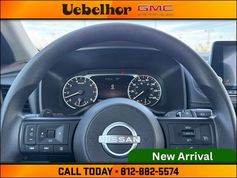 Used 2023 Nissan Rogue S AWD/4WD image 26