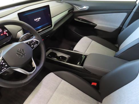 New 2026 Volkswagen ID.4 Pro RWD image 19