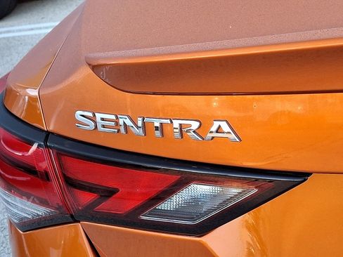 Certified 2021 Nissan Sentra SR w/ SR Premium Package image 30