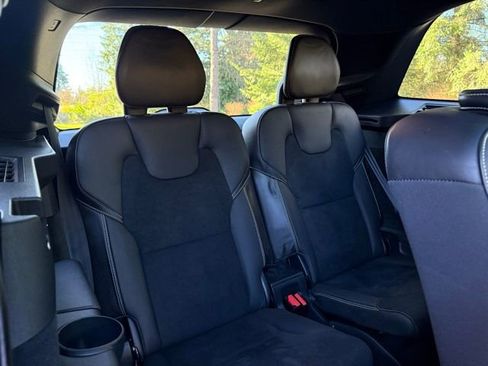 Used 2016 Volvo XC90 T6 R-Design w/ Vision Package image 30