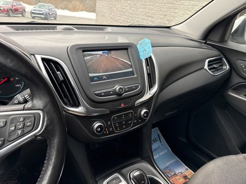 Used 2018 Chevrolet Equinox LT image 22