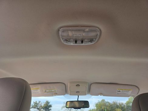 Used 2011 Ford Escape XLT image 32