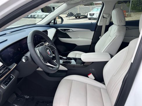 Used 2025 Buick Envision Avenir AWD/4WD image 26