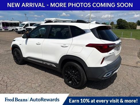 Used 2022 Kia Seltos Nightfall Edition AWD/4WD image 5