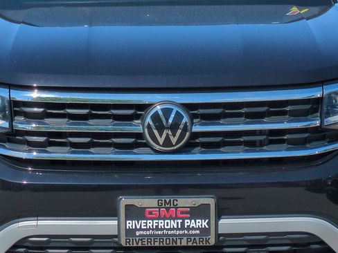 Used 2022 Volkswagen Atlas Cross Sport SE AWD/4WD image 45